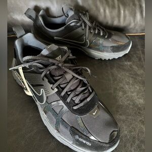 Nike Gore Tex V2K trail shoes